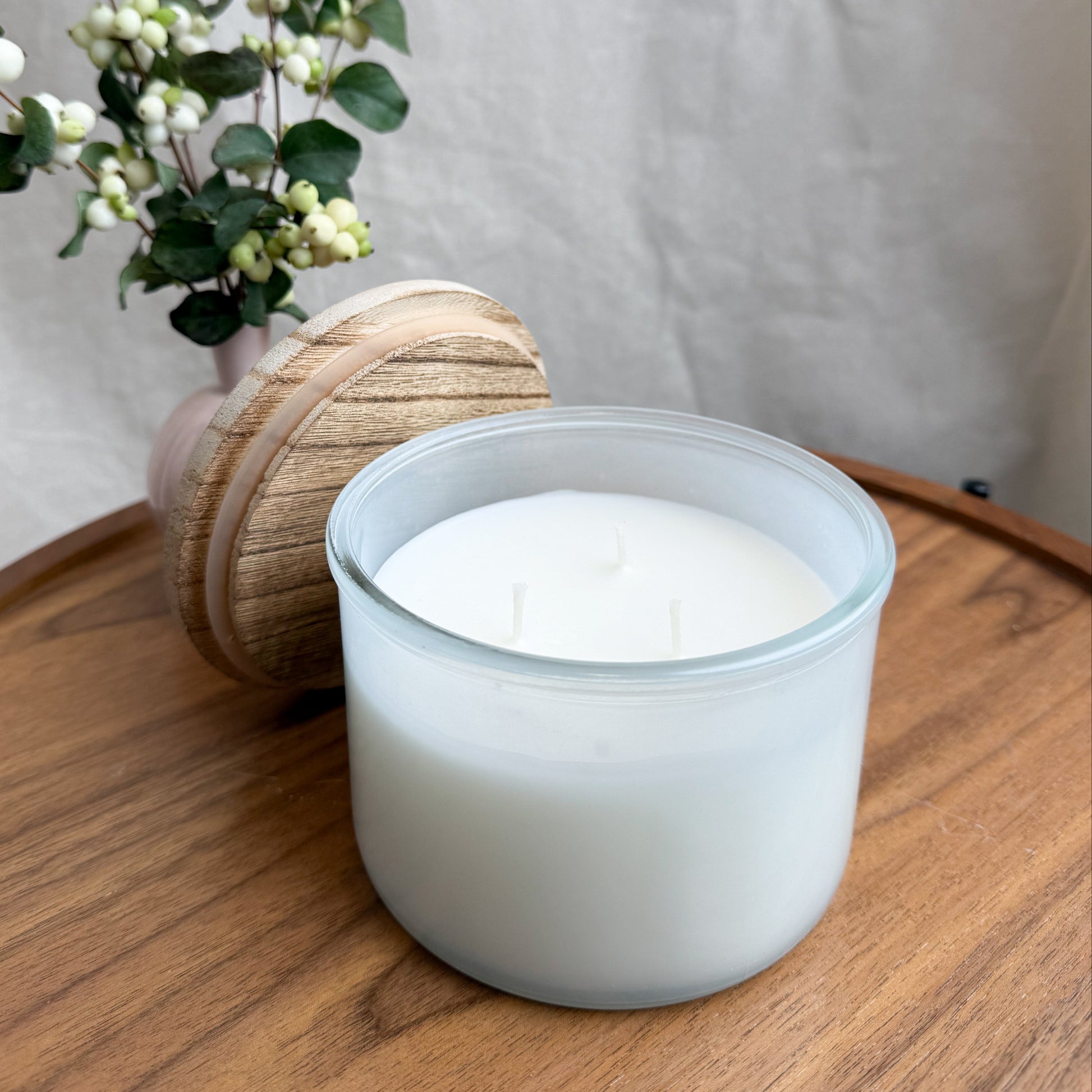 Three-Wick Candle - Cedarwood & Vanilla