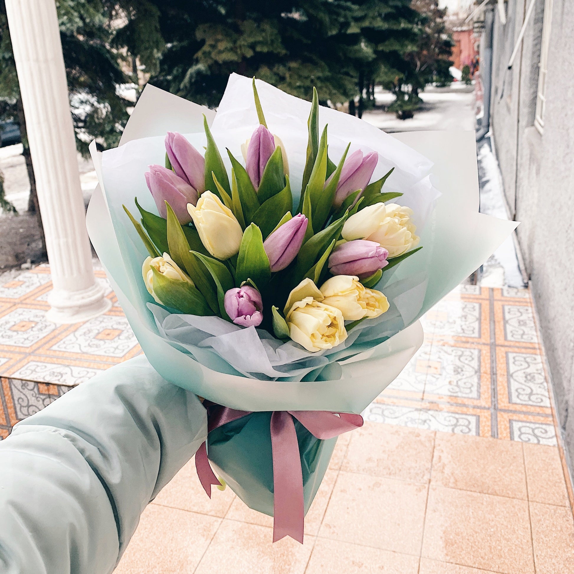 Tulip Bouquet – Single or Double (Assorted Colors)