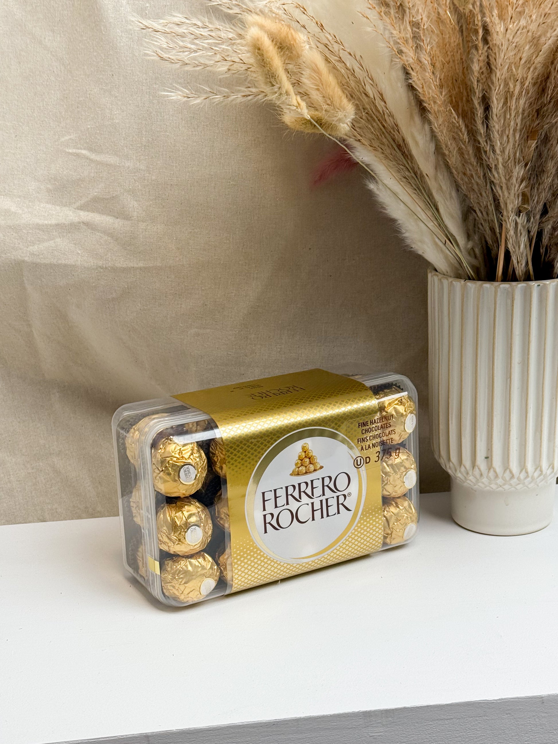 Ferrero Rocher Chocolate Collection, 375 g