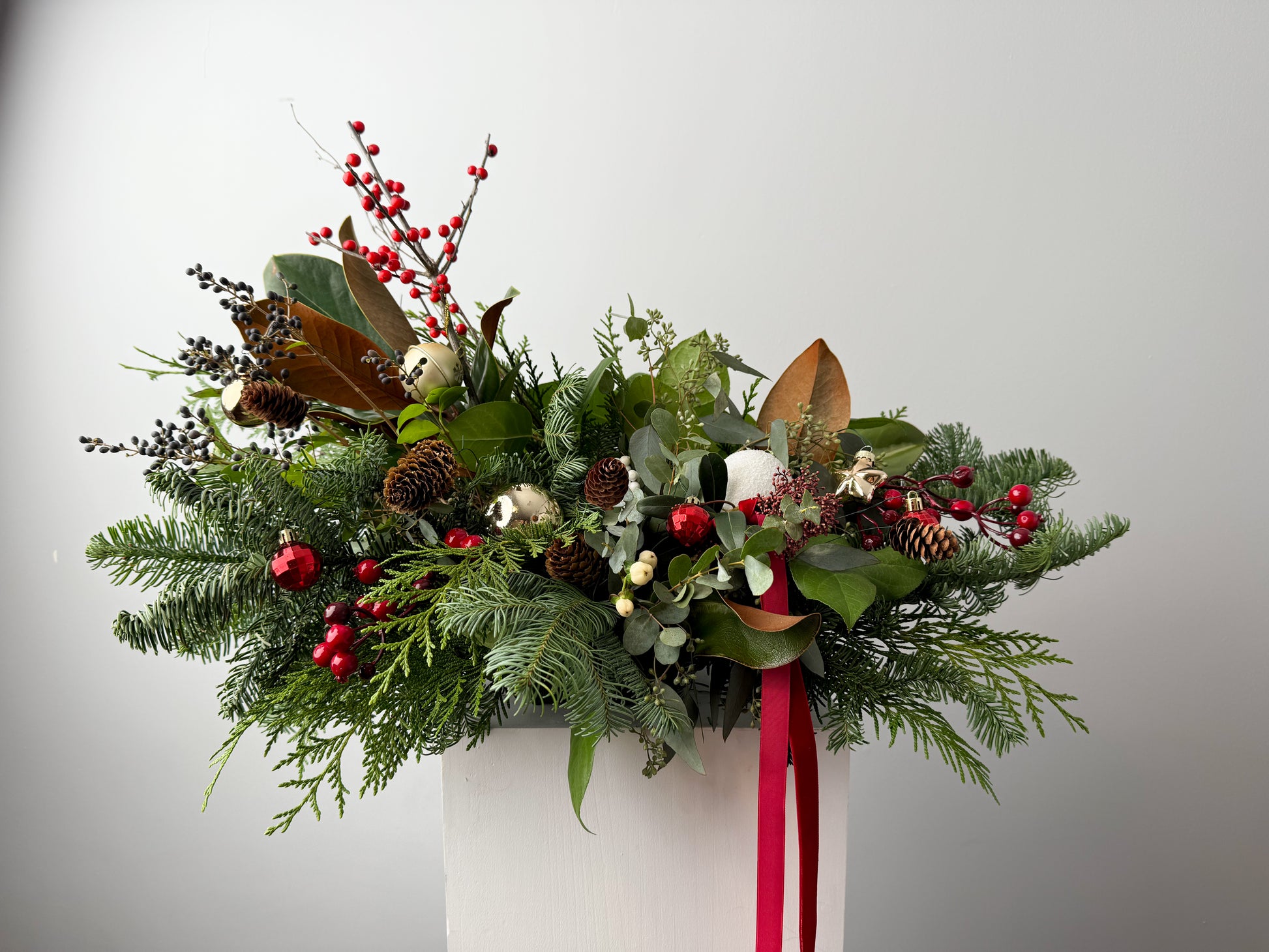 Holiday Table Arrangement